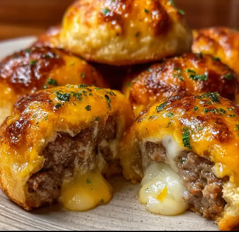 Garlic Parmesan Cheeseburger Bombs